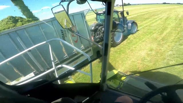 Häcksln zweiter Schnitt 21 mit Claas Jaguar 860 Cabview смотреть онлайн