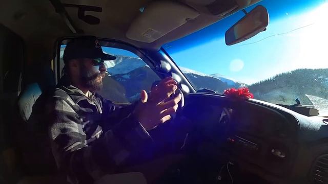 2001 Dodge Ram, 24V, 6 speed manual | Towing my heavy ass camper through the Rocky Mountains смотреть онлайн