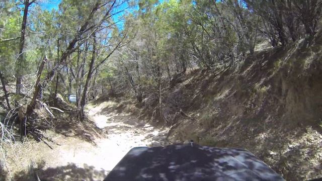 A Jimmy and a Jeep Wagoneer on Bronco Buster смотреть онлайн