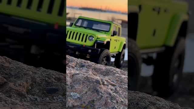 RC Jeep Gladiator - Killerbody Mercury rock crawling #rcoffroad #jeepgladiator #scalemodel смотреть онлайн