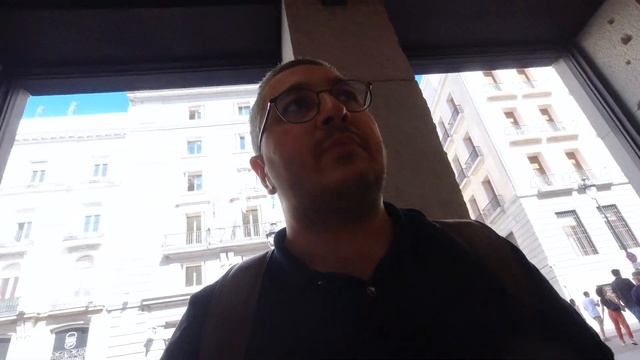 İspanya Apple Fiyatları - Mağaza Turu - Madrid Apple Store смотреть онлайн