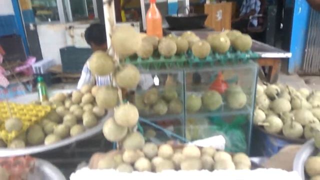 Yummy street fruits of wood apple#Tasty Masala Wood Apple# Street Food Wood Apple Fruit смотреть онлайн