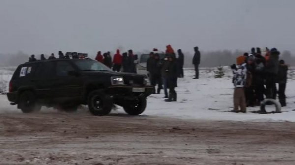 гранд чероки гонка.1.