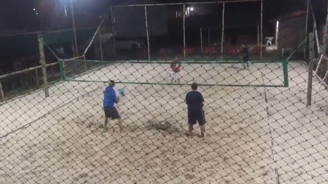 Treino de Beach Tennis em Vinhedo - SP - Ricardo/Bruno x Fabio/B. Combase смотреть онлайн
