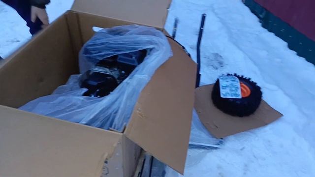 Все в кучу! Снегоуборщик в работе! смотреть онлайн