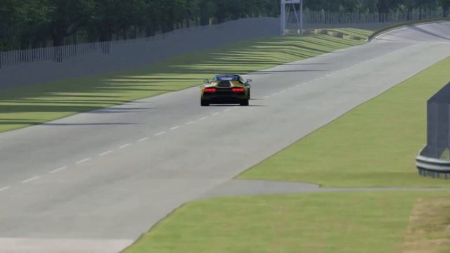 Aston Martin Victor 2022 vs Lamborghini Countach LPI 800-4 2022 at Monza Full Course смотреть онлайн