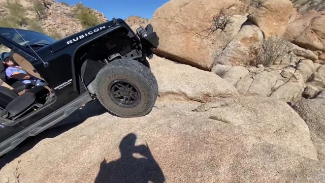 Offroad Jeeping in Maricopa AZ - We Snapped our Winch! смотреть онлайн