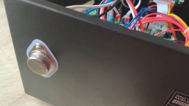 Внутренности паяльной станции SAIKE 909D. смотреть онлайн