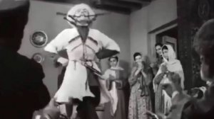 Лезгинка с кинжалами (старинный горский танец)