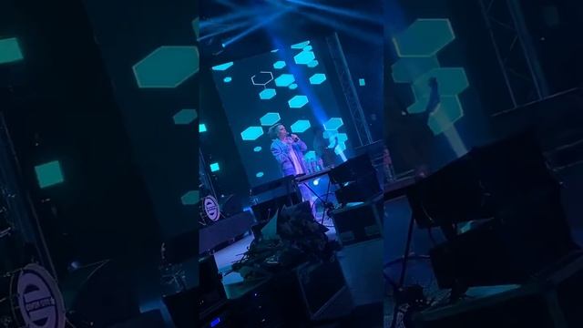 Элвин Грей | Зажигал смотреть онлайн