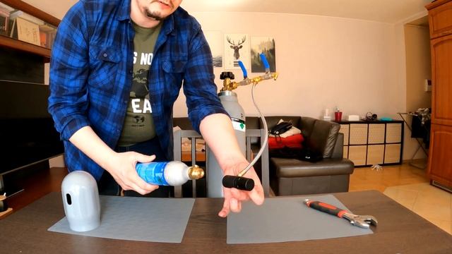 Jak napełnić SodaStream ? Nabijanie butli CO2 z przetoczka SodaStream Krok po korku Cena смотреть онлайн