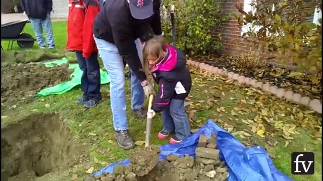 Time Capsule Burial смотреть онлайн