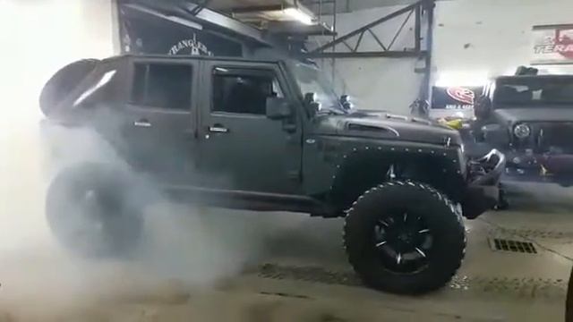 Hemi vvt 5.7l Jeep Wrangler JK смотреть онлайн