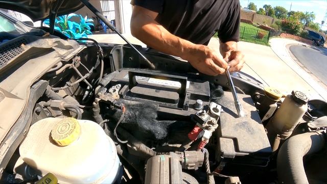 2016 Ram 3500 6 7L Battery Removal смотреть онлайн