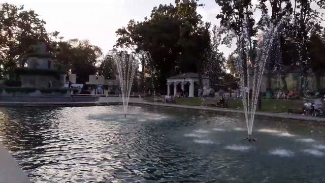 ШИКАРНЫЕ ФОНТАНЫ В САДУ ШЕВЧЕНКО🙂👍/ ХАРЬКОВ СЕНТЯБРЬ 2020