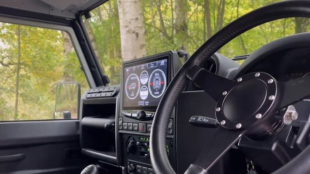 Land Rover Defender 2007-2016 HEIGH10 10" multimedia stereo w/ integrated vehicle data PRE-ORDER NO смотреть онлайн