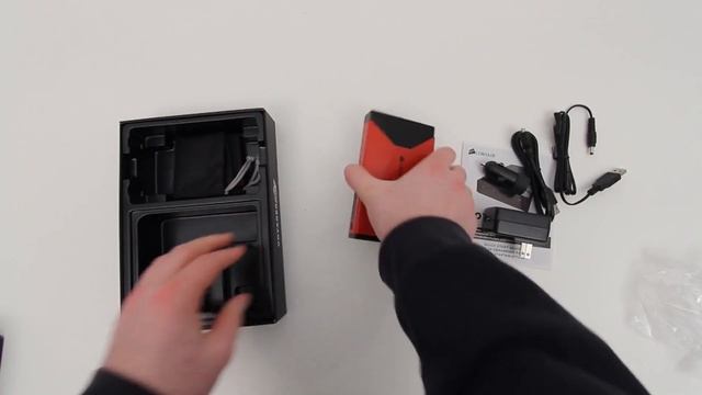 1TB storage for your iPad? -- Corsair Voyager Air Unboxing & Overview смотреть онлайн