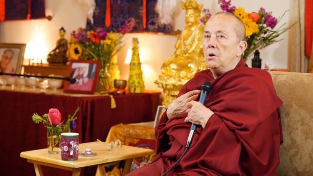 Ven. Robina Courtin: When the Chocolate Runs Out смотреть онлайн