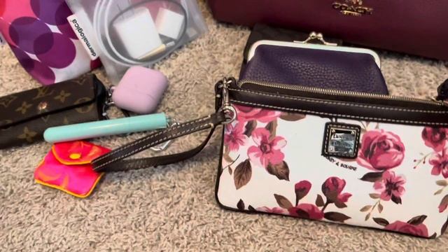 Bag Switch: from Dooney to Coach смотреть онлайн