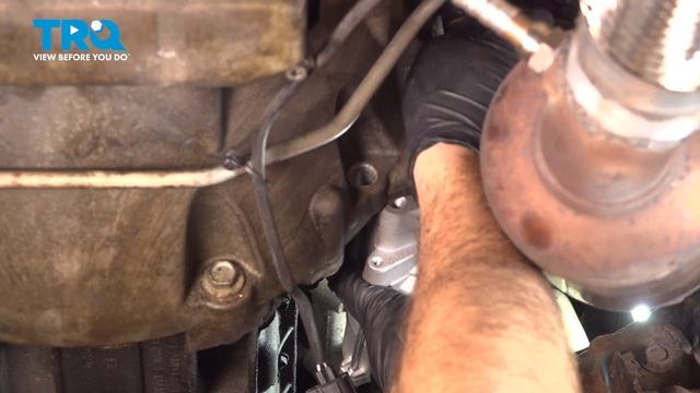 How to Replace Starter 2005-2010 Chrysler 300 смотреть онлайн
