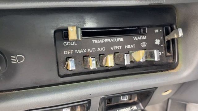 1987 Dodge Shelby Charger GLHS - Interior Walk Around смотреть онлайн
