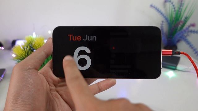 iOS 17 Features Standby смотреть онлайн