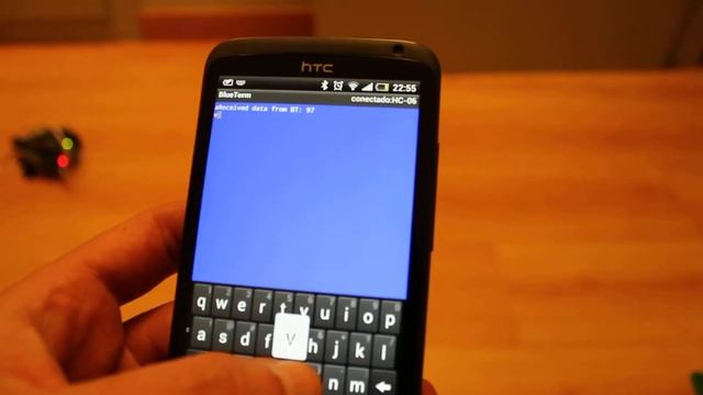 Robot moved by BT using a Mobile HD on mobile focus & more movements) смотреть онлайн