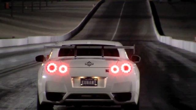 Nissan GTR Vs Lamborghini Gallardo