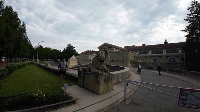 Ессентуки. Прогулка по городу на электросамокате WHITE SIBERIA NERPA PRO. 4K 30fps. смотреть онлайн