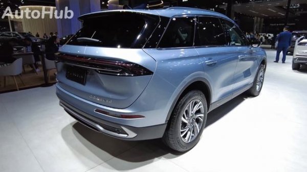 2024 Lincoln Corsair Interior and Exterior