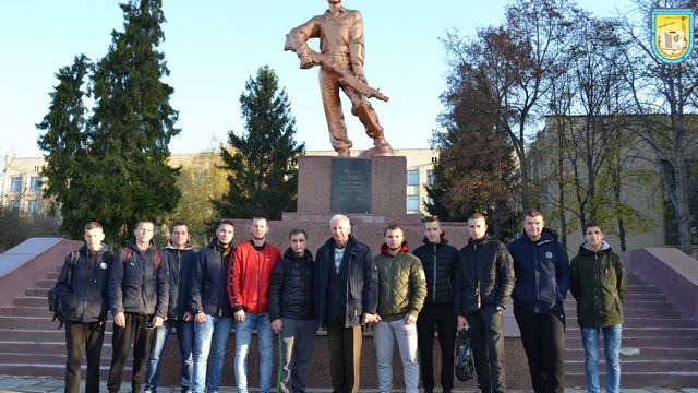 Могилів-Подільський монтажно-економічний коледж запрошує на навчання технік-електрик смотреть онлайн