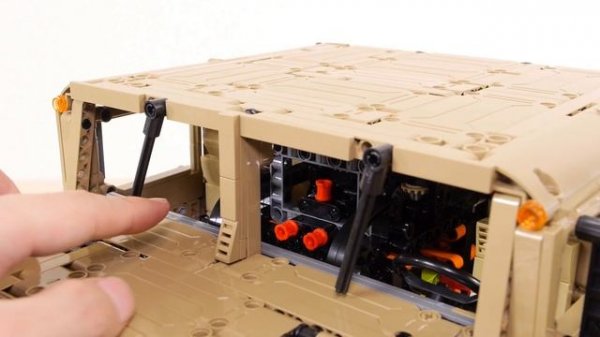 CaDA ハンヴィー C61042W ／ CaDA Humvee C61036W  レゴ対応