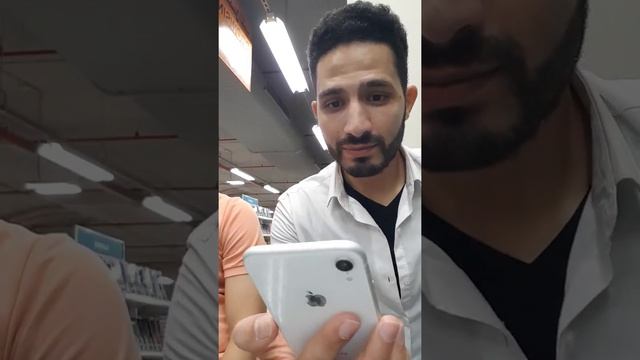 اختراق تقنية Face ID التعرف علي الوجه في iPhone XR من اخين غير توأم смотреть онлайн