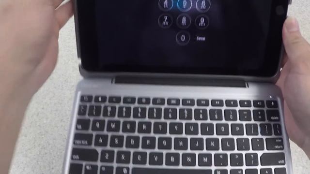 Clamcase+ Keyboard for iPad Pro 9.7" смотреть онлайн