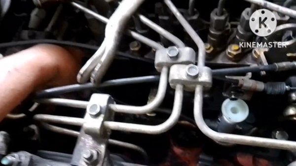 VLOG#51 10PE1-1 INJECTION PUMP FUEL LEAKING REPLACE PRIMING PUMP@RDIVZ MECHANIC CHANNEL