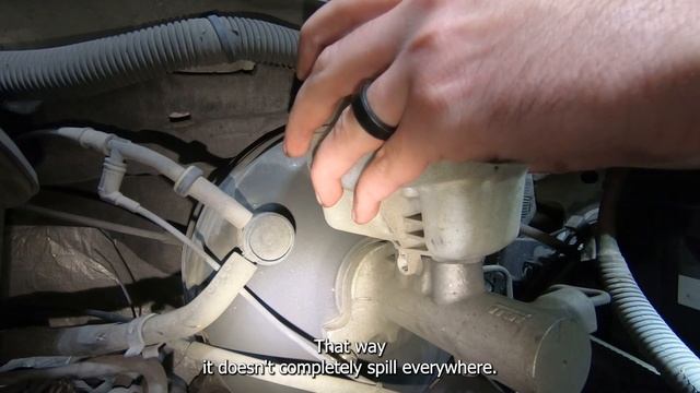 2006 DODGE RAM 1500 BRAKE MASTER CYLINDER RESERVOIR REPLACEMENT смотреть онлайн