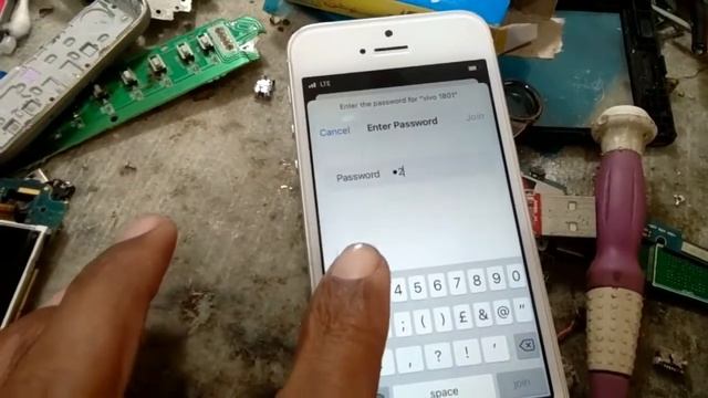 Iphone SE A1723 version 15.3 icloud Bypass New Trick💪 смотреть онлайн