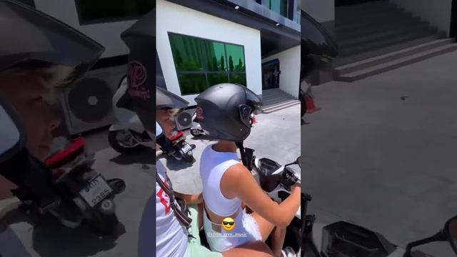 Садись,прокачу смотреть онлайн