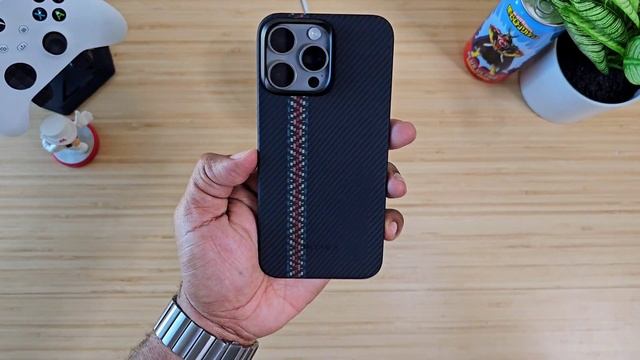 The "Slimmest" iPhone 15 Case: Pitaka MagEz 4... смотреть онлайн