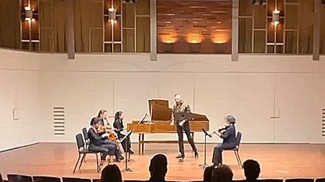 Hugo Vera, tenor La Tiranna avversa sorte from “Arsilda” by Vivaldi смотреть онлайн
