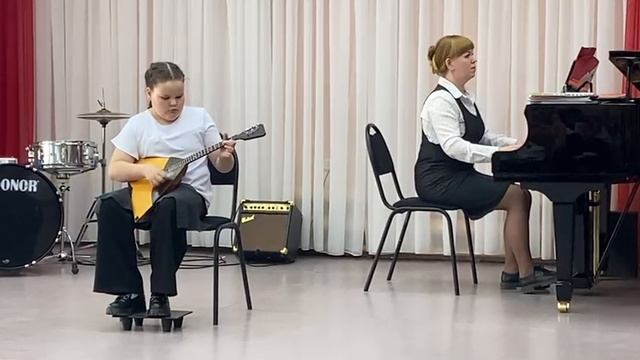 Качалова Ксения, В.Конов импровизация на тему р.н.п. Ехал на ярмарку ухарь купец смотреть онлайн