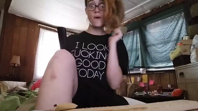 I react to you suck by Abigail Breslin смотреть онлайн