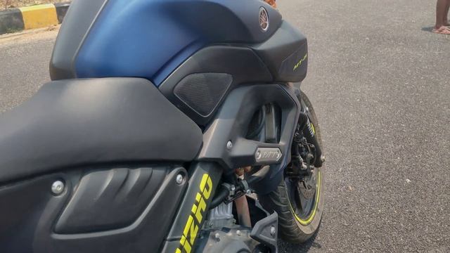 ktm Duke 125 vs Yamaha mt 15 😍|| which is better option|| mileage ,maintenance , price in telugu смотреть онлайн