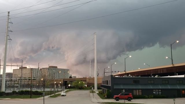 Tornado warning in Lincoln, NE on May 5, 2019 смотреть онлайн