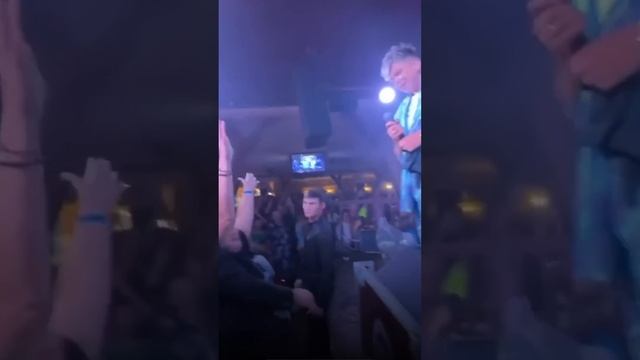 БАШКИРСКАЯ ДОМОХОЗЯЙКА НЕ МОЖЕТ ВЗЯТЬ ИНТЕРВЬЮ У ЭЛВИНА ГРЕЯ смотреть онлайн