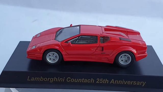 Kyosho 1:64 Lamborghini Countach 25 anniversary смотреть онлайн