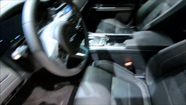 Jaguar XF Sportbrake R-Sport AWD Combi station wagon new model red color walkaround + interior K154 смотреть онлайн
