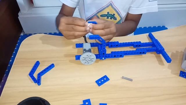 Lego set 9686 " Race Car F1" Building Introduction смотреть онлайн