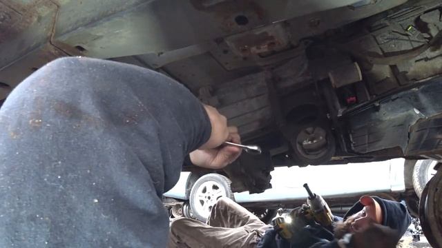 "Expert" Transfer Case Removal - D&E in the U-Pull 23 смотреть онлайн