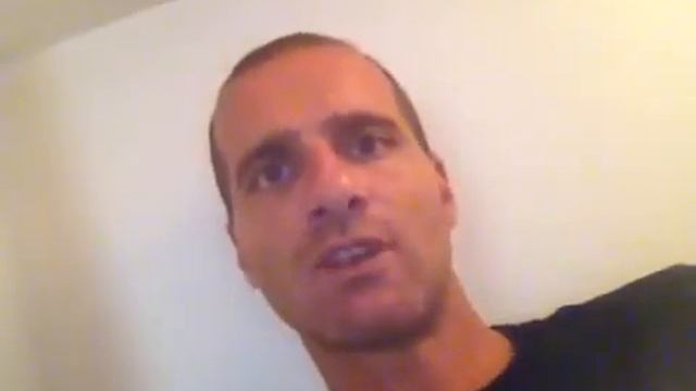 Meret, Karnezis ed il terzo portiere смотреть онлайн